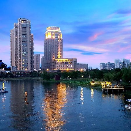 Kinho Narada Hotel Wenzhou Buitenkant foto